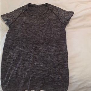 Lulu lemon short sleeve performance top